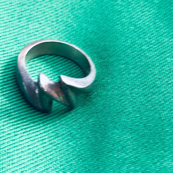 Sterling silver ring used - Picture 2 of 2